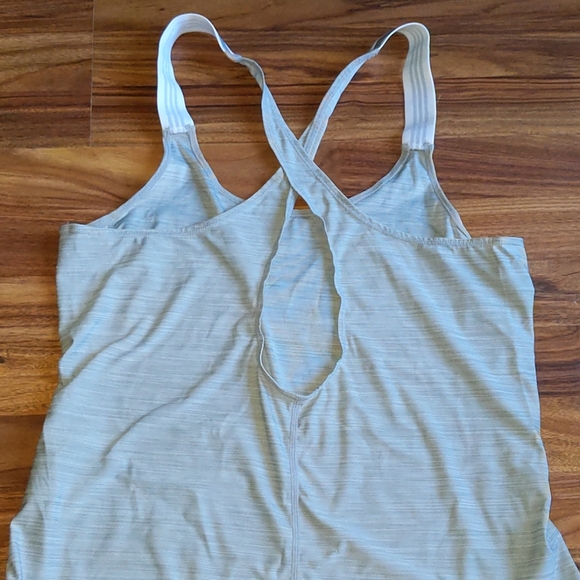 Open Back Workout Tank - Picture 2 of 4